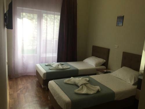 Hostal Guest House Lenart