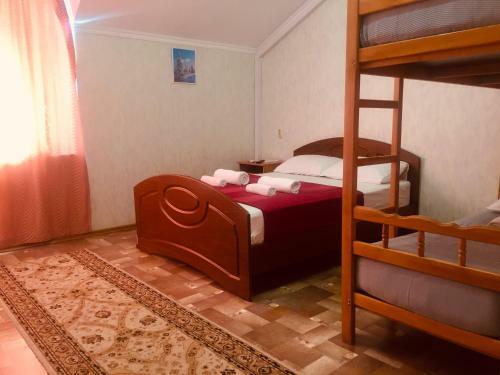 Hostal Guest House Lenart