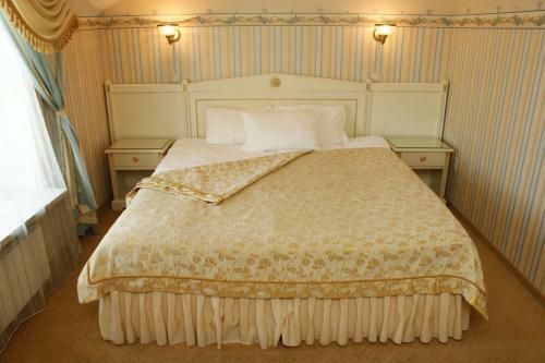 Onegin Hotel