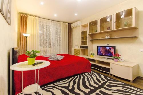 Apartments Chetaeva 36