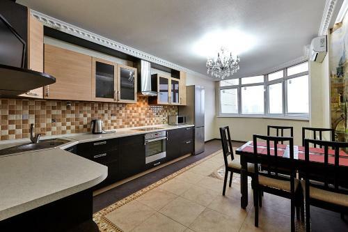 Apartments On Filatova "zviozdny