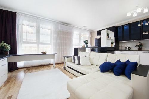 Apartment On Krasnaya 176 City Centre