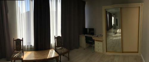 Hotel Lux