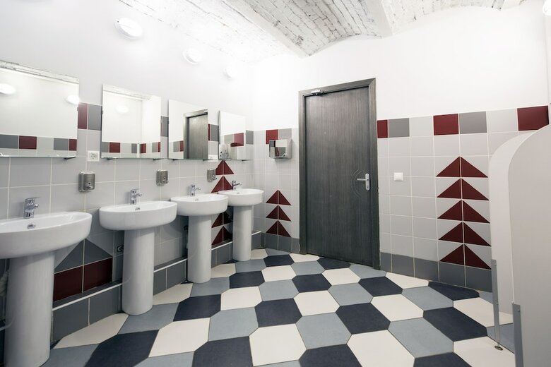 Makarov Hostel