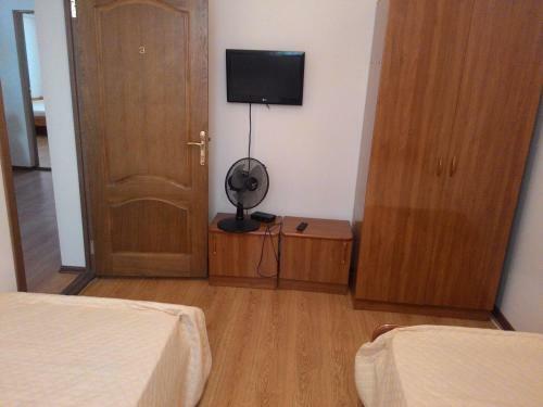 Hostal Guesthouse Loza