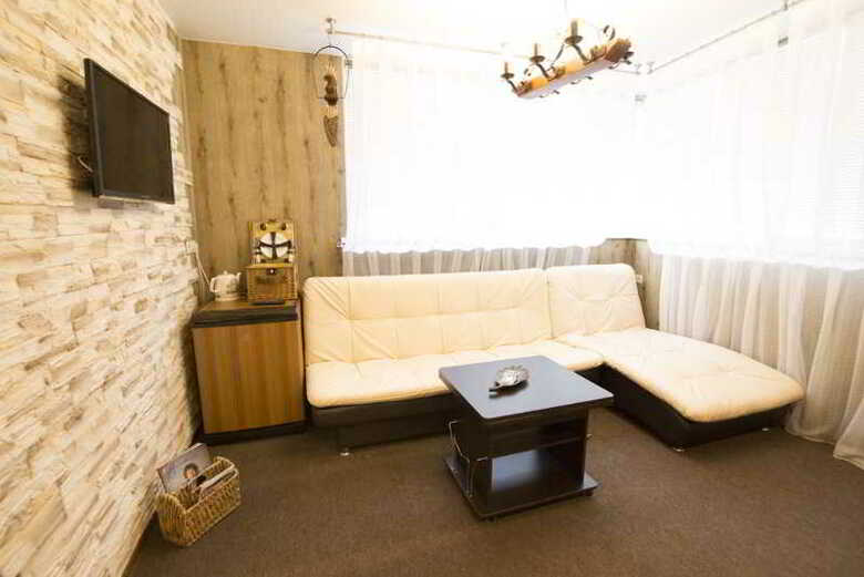 Mango Hotel