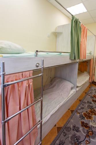 Re Hostel