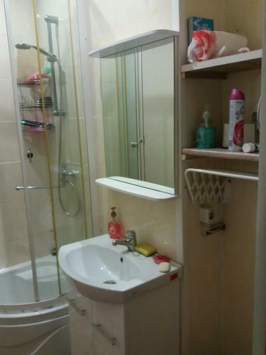 Bed & Breakfast Rooms In Pesochnyi Near Nii