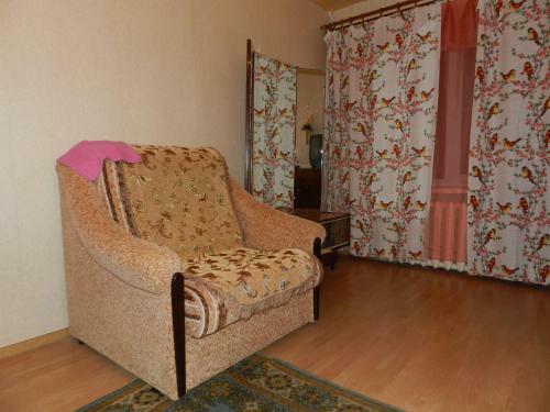 Apartment Yuliya On Kresteckaya 18/14