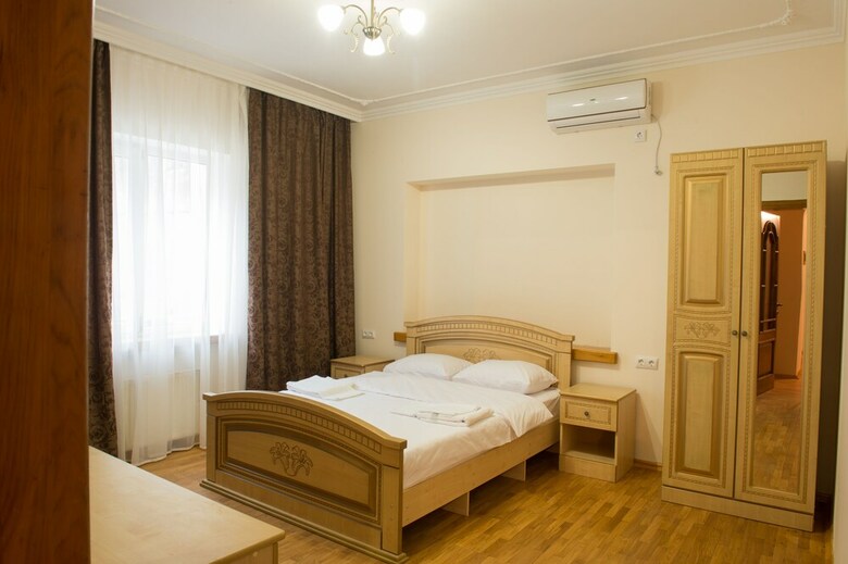 Albergue Hotel Teplo