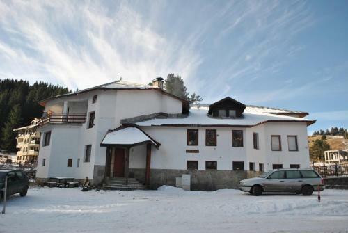 Hotel Kris Guesthouse