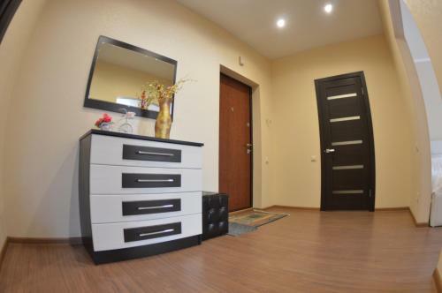 Apartment On Kraynova 3a