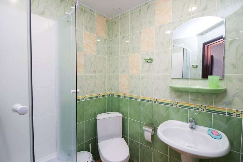 Hostal Zhele Guest House