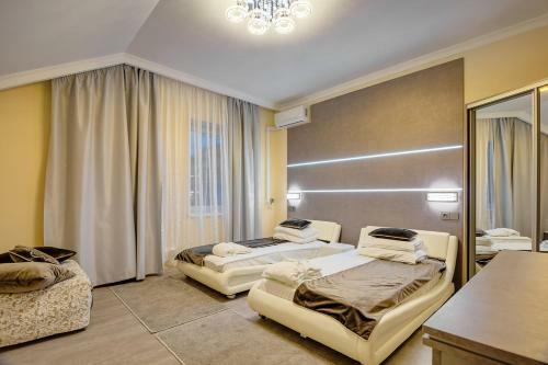 Exclusive Hotel