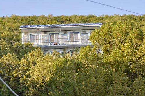 Hotel Shirokaya Baza Otdykha