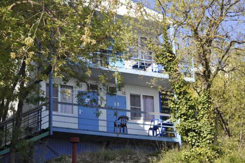 Hotel Shirokaya Baza Otdykha