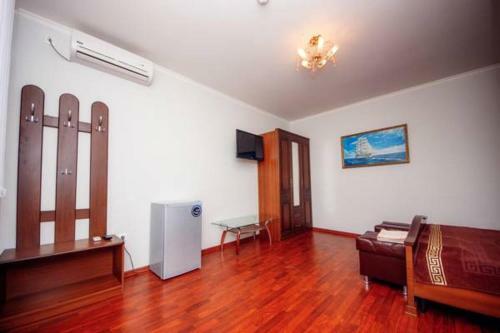 Hostal Zolotaya Loza Guest House