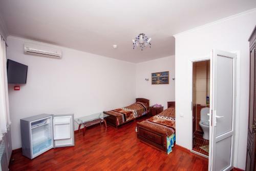 Hostal Zolotaya Loza Guest House