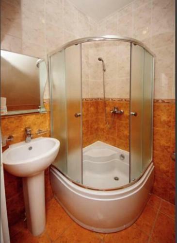 Hostal Zolotaya Loza Guest House