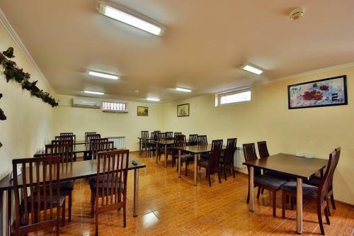 Hostal Zolotaya Loza Guest House