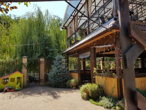 Hostal Ashamba Guest House