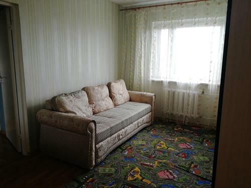 Apartment On Surgutskoe Shosse 9