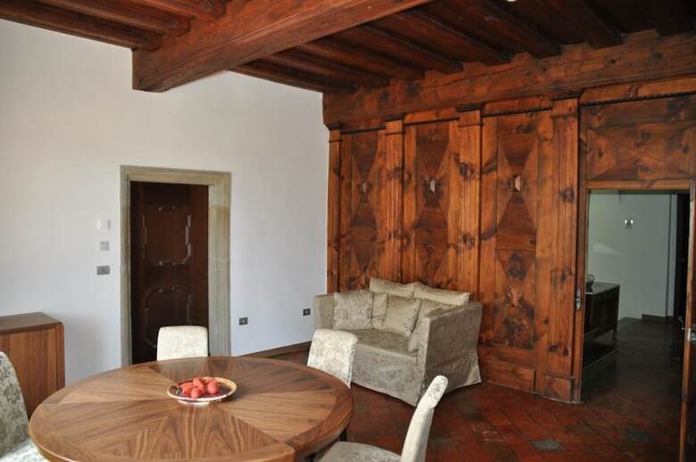 Lambergh Chateau & Hotel