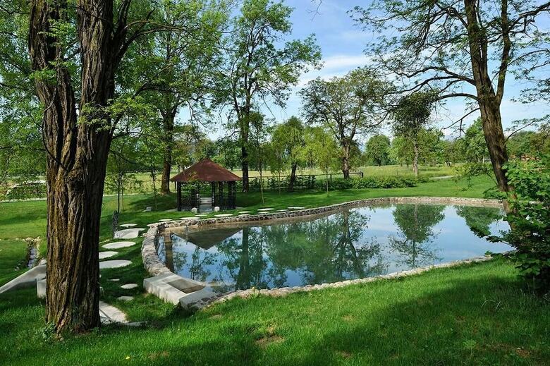 Lambergh Chateau & Hotel