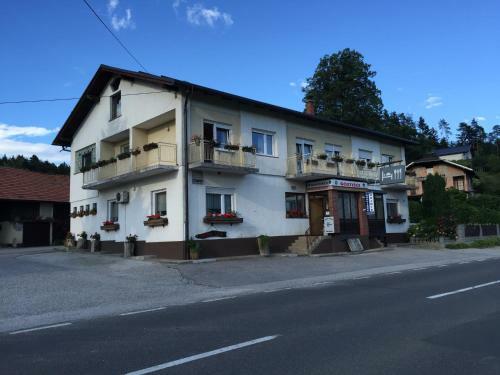 Hostal Guest House Hojnik
