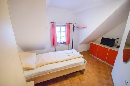 Hostal Guesthouse Skafar