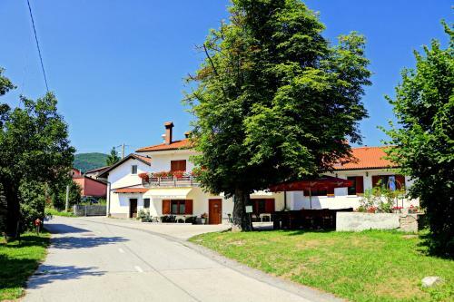Agroturismo Tourist Farm Pri Cep?ovih