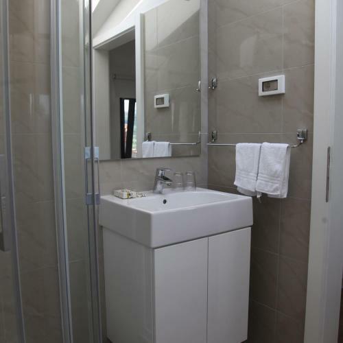 Hostal Apartments Dvor