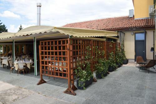 Hostal Restaurant Bric Dekani