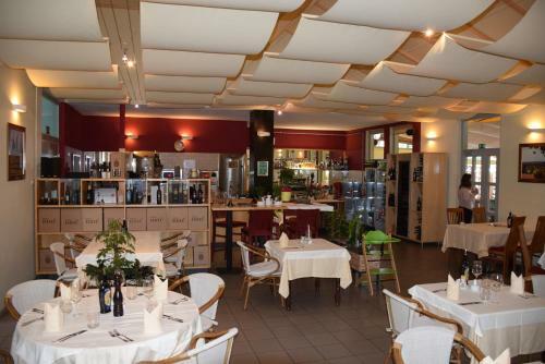 Hostal Restaurant Bric Dekani