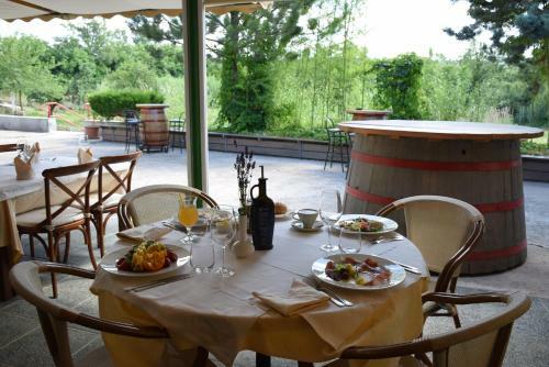 Hostal Restaurant Bric Dekani