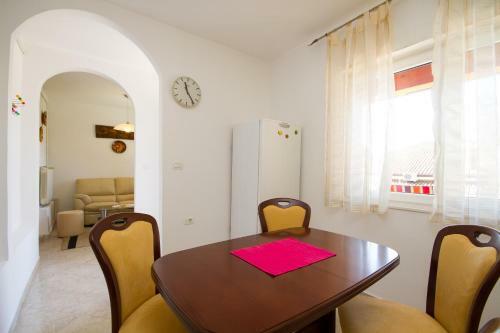 Apartments Antic