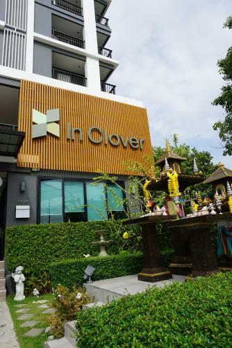 Hotel In Clover