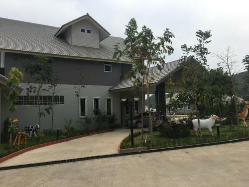 Hotel Sangchan Garden At Kaeng Krachan