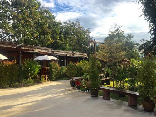 Posada Jj At Chiangkhan