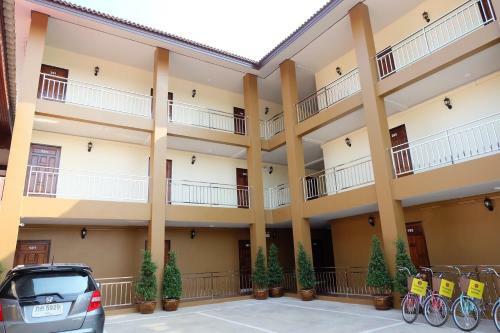 Benya Hotel