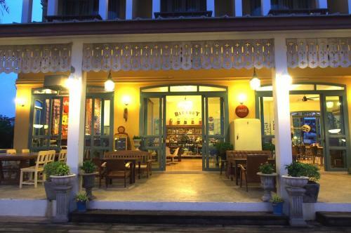 Hostal Sawan Sumran