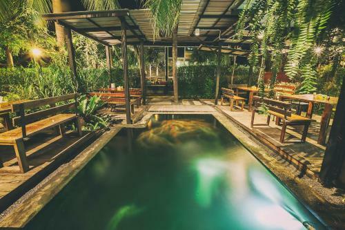 Hostal U-siket Resort