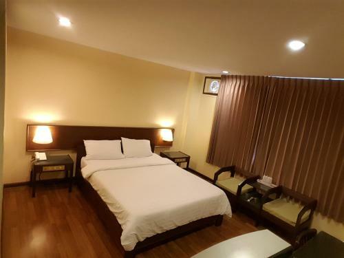 Dusit Hotel