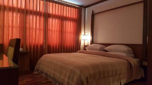 Dusit Hotel