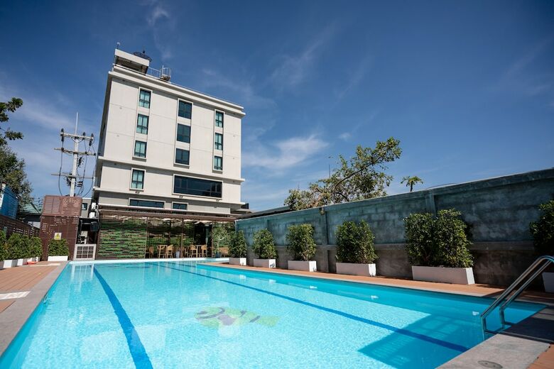 Glai Gan Place Hotel