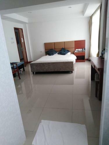 Hostal Z.h.p Hotel