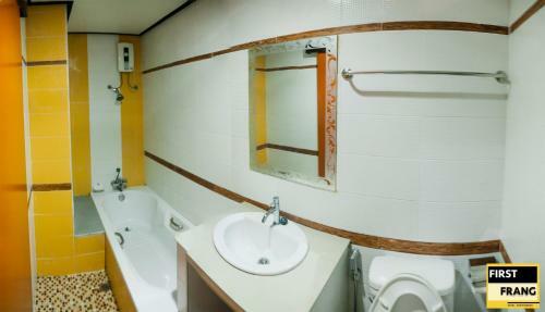 First And Frang Hotel