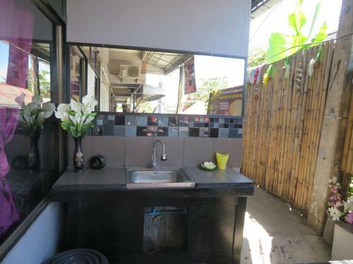 Hostal Same Same Guesthouse, Bar & Restaurant