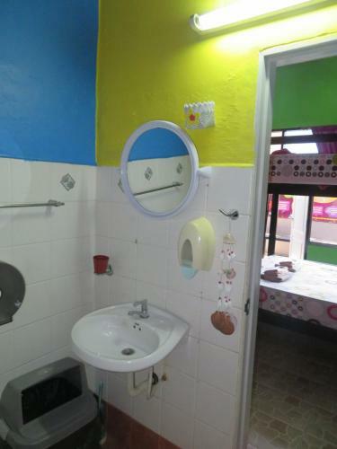 Hostal Same Same Guesthouse, Bar & Restaurant