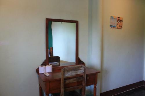 Hostal Baan Talay Guesthouse